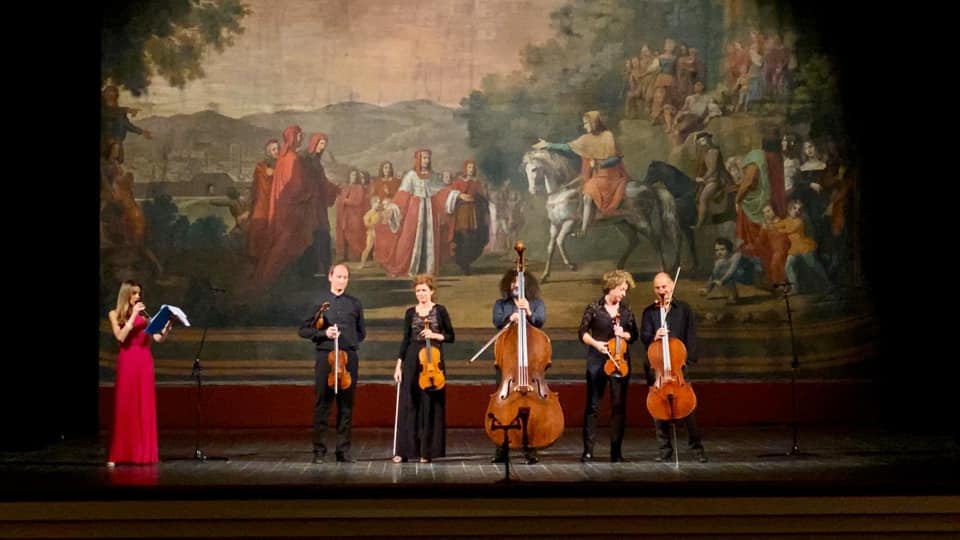 Auguri di Natale in musica nelle corsie dell’Ospedale San Donato