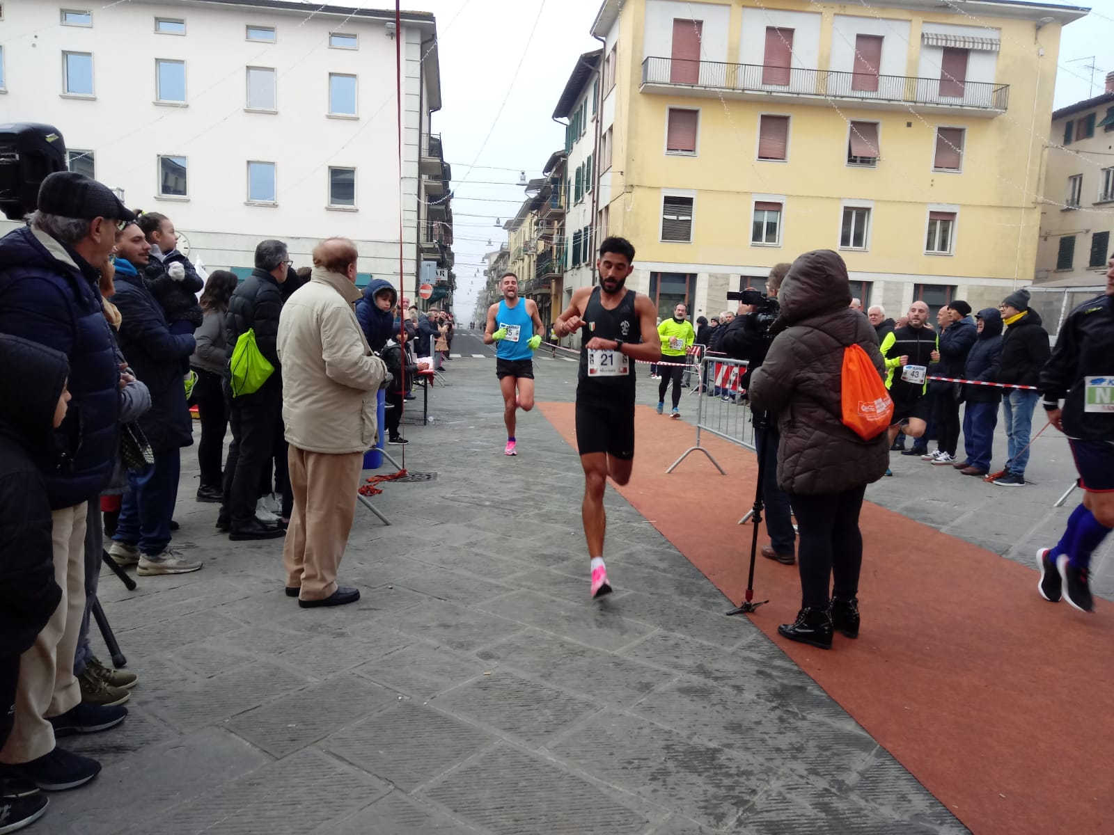 Malvin Metushi ed Elena Canuto vincono la Corsa di Natale a Terranuova Bracciolini – RISULTATI
