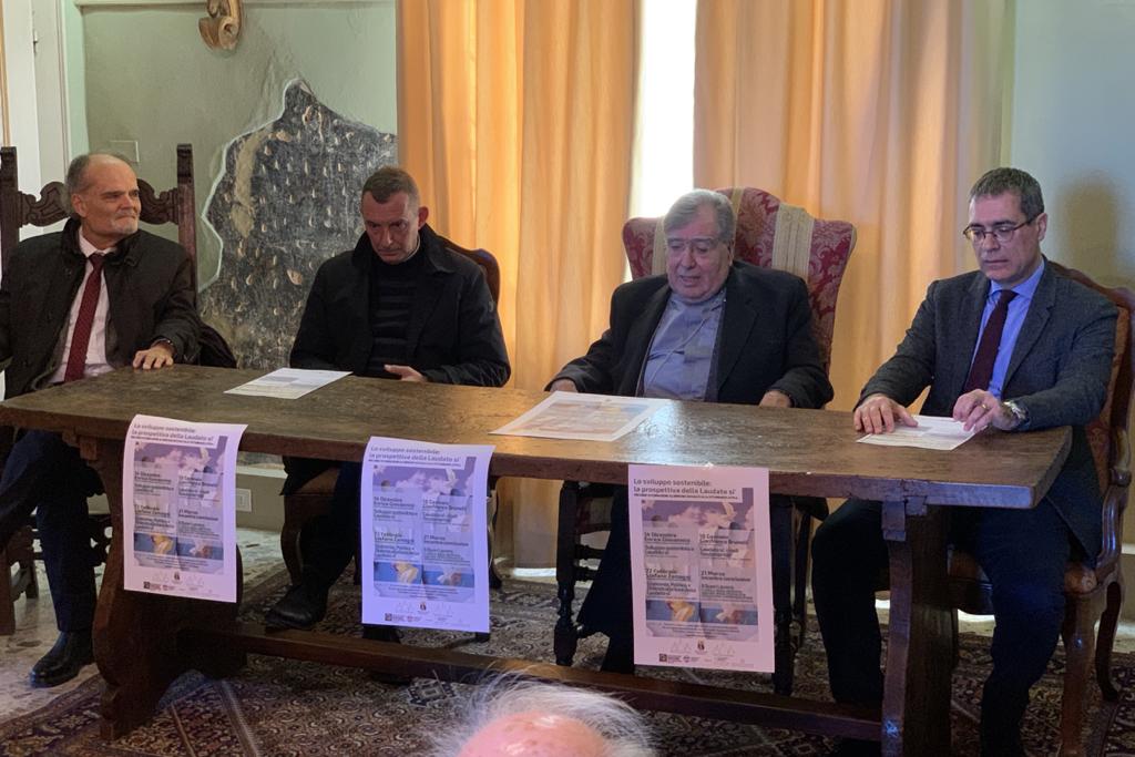 L’arcivescovo Fontana: “lavoro e sviluppo sostenibile sono priorità”. Al via serie di incontri