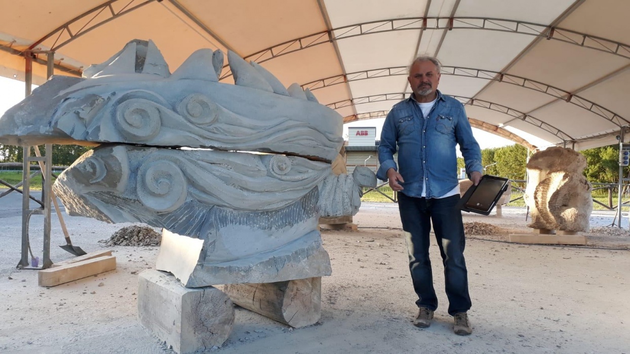 Castelnuovo di Sabbioni: inaugurazione di due statue del Simposio “Pietra Sublime”