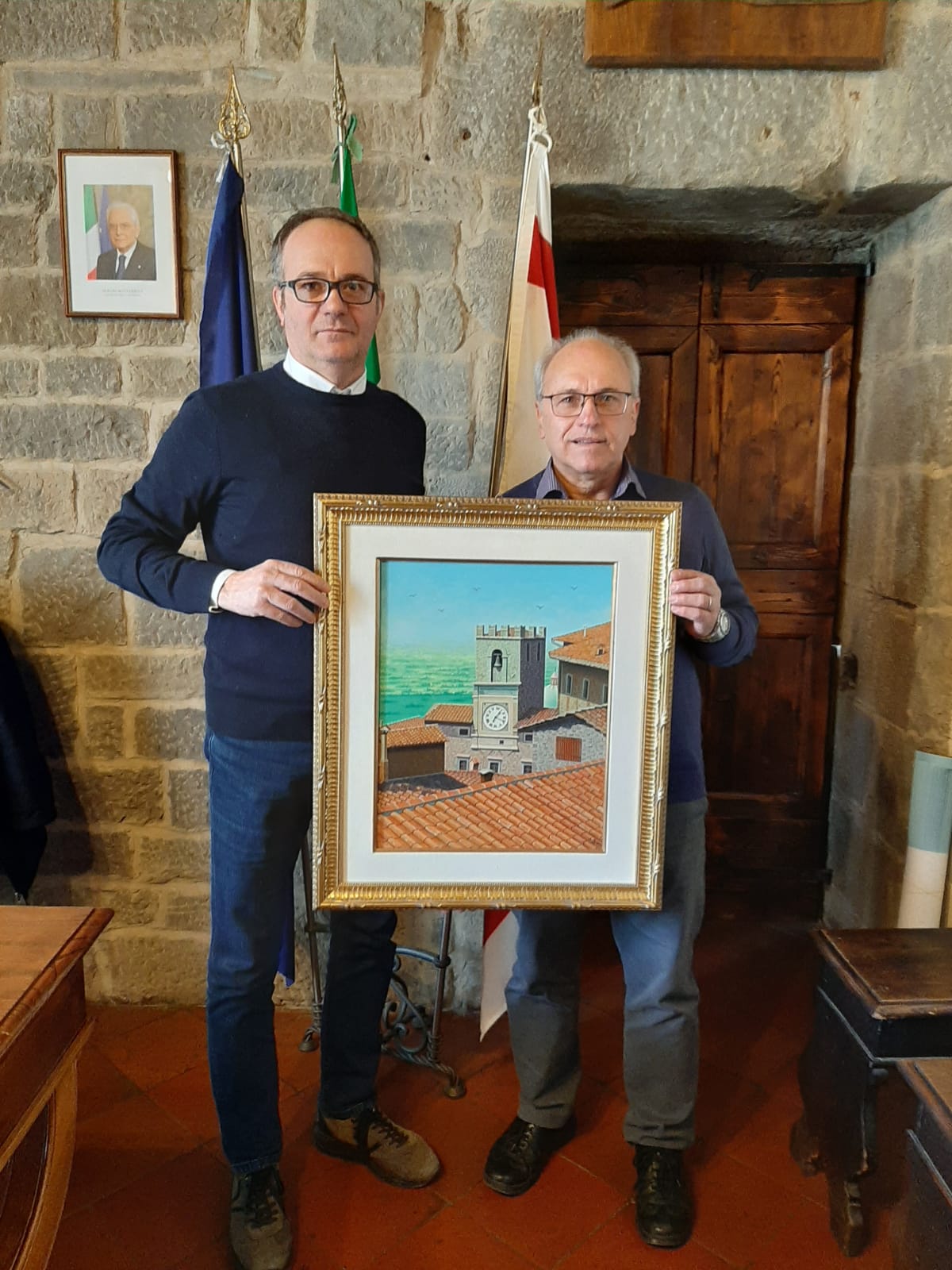 Il pittore Sergio Grilli dona un dipinto al comune di Cortona