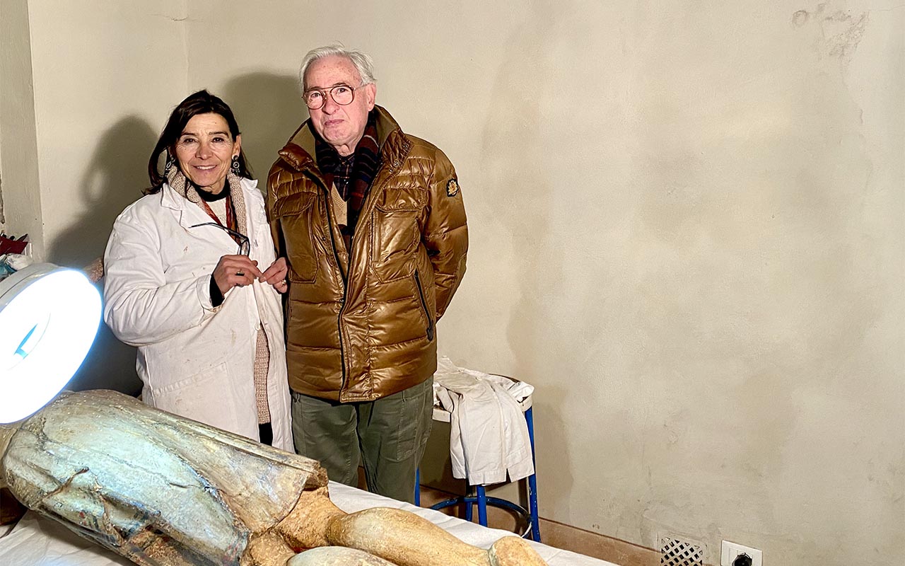 L’antico crocifisso della propositura dei Santi Ippolito e Donato di Bibbiena torna a splendere grazie alla generosità della comunità bibbienese L’antico crocifisso della propositura dei Santi Ippolito e Donato di Bibbiena torna a splendere grazie alla generosità della comunità bibbienese