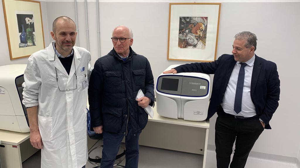 Diagnosi e terapia mirata nei pazienti con tumore: al San Donato ora c’è il sequenziatore del Dna. Basta un prelievo di sangue