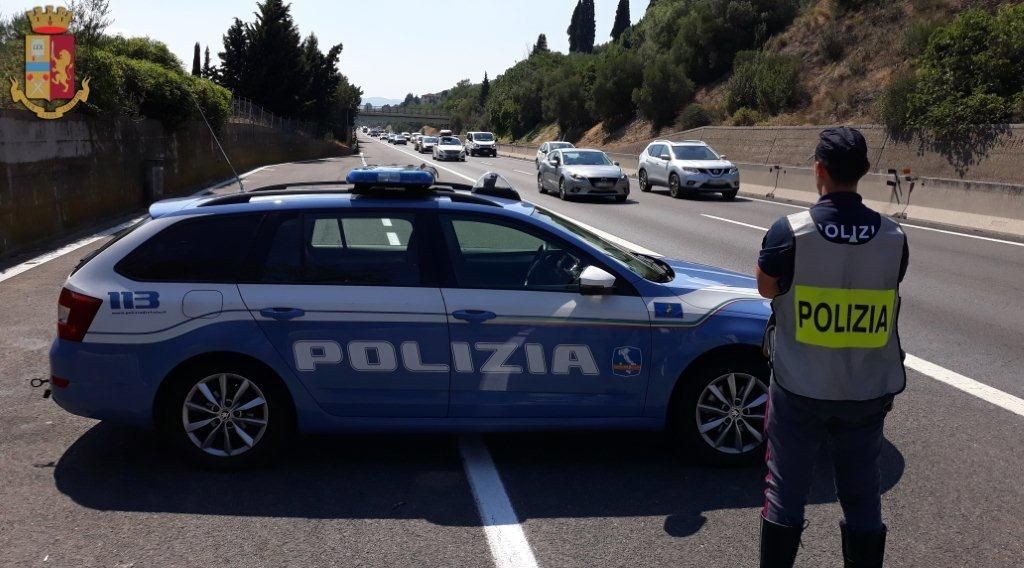 Arrestati due trafficanti di droga cinesi, dalla Polizia di Stato, in A1 con 118 grammi di anfetamine