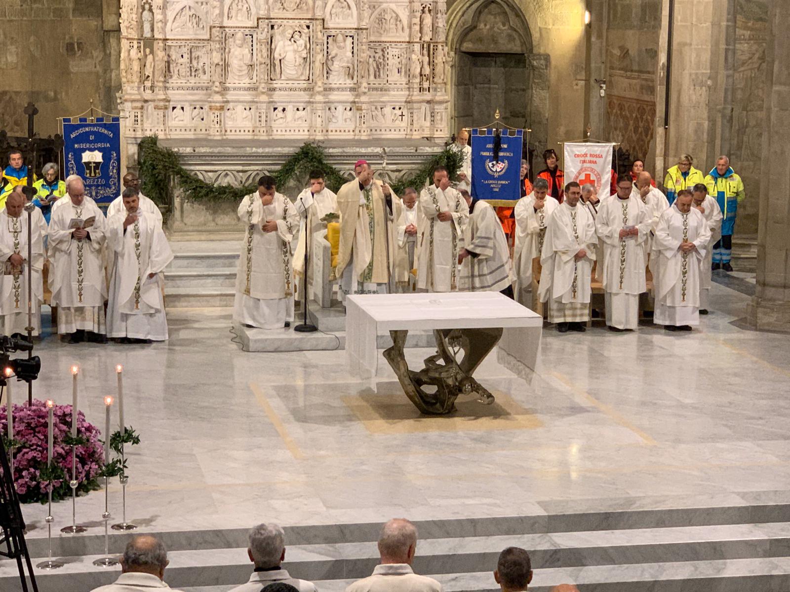 Abbandonare i particolarismi, il messaggio dell’arcivescovo Fontana