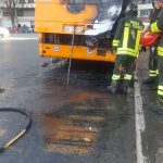 incendio autobus – vigili del fuoco