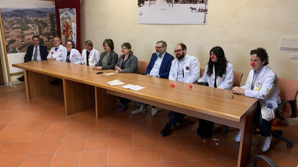 La Tribù dei nasi rossi trova ‘casa’. Nei locali della ex circoscrizione di Ceciliano