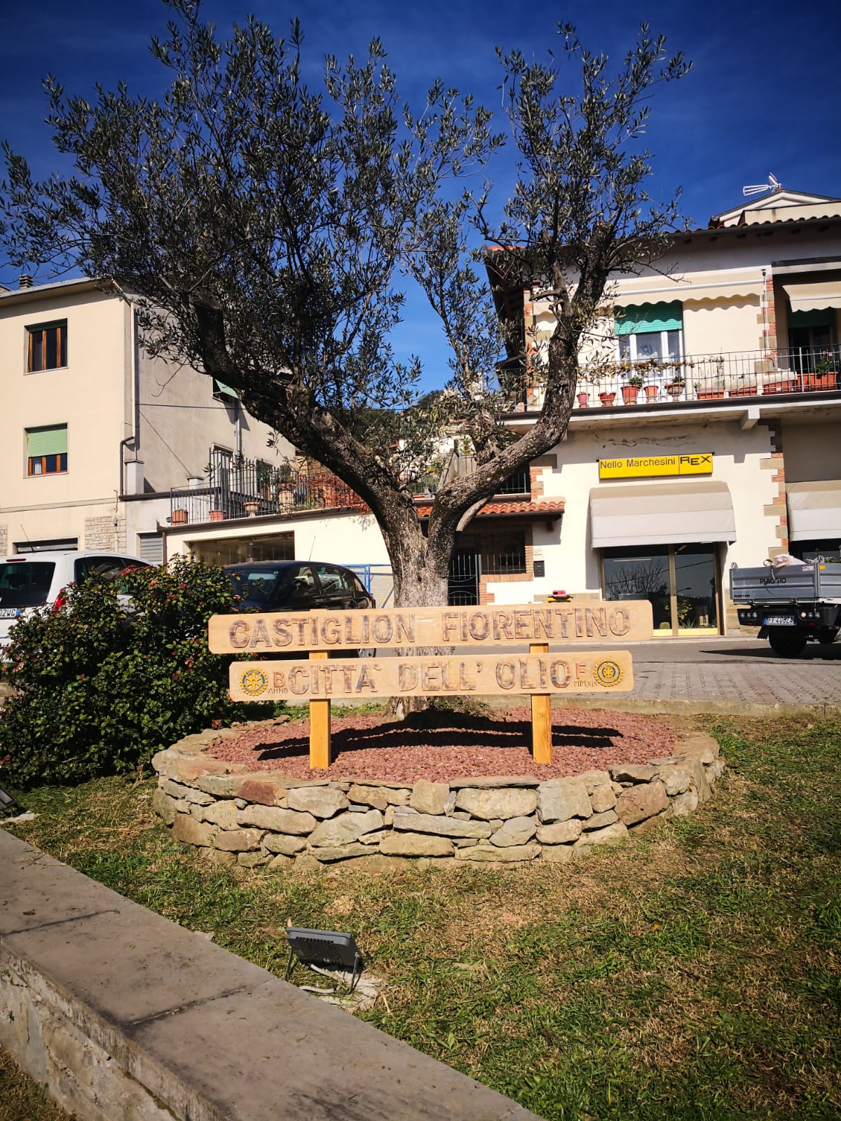 “Castiglion Fiorentino, Città dell’olio” , ecco il cartello stradale