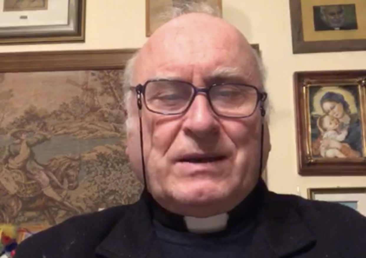 Don Alvaro prega per gli atleti e i dirigenti sportivi aretini