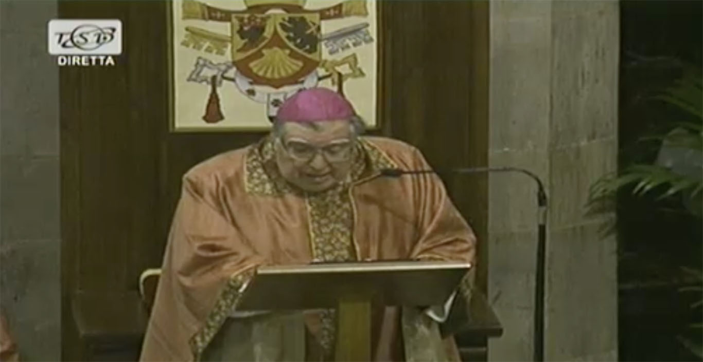 La Messa del vescovo Fontana in una Cappella della Madonna del Conforto vuota: “il Signore ci chiede la carità mettendoci al servizio degli altri”
