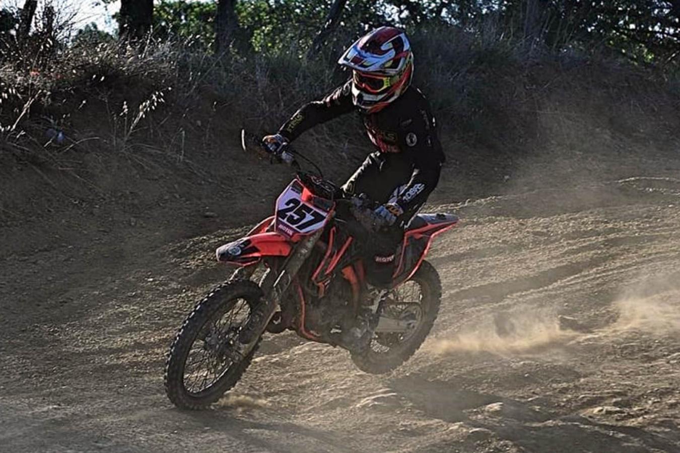 Motocross, enduro e freestyle nel 2020 della Steels