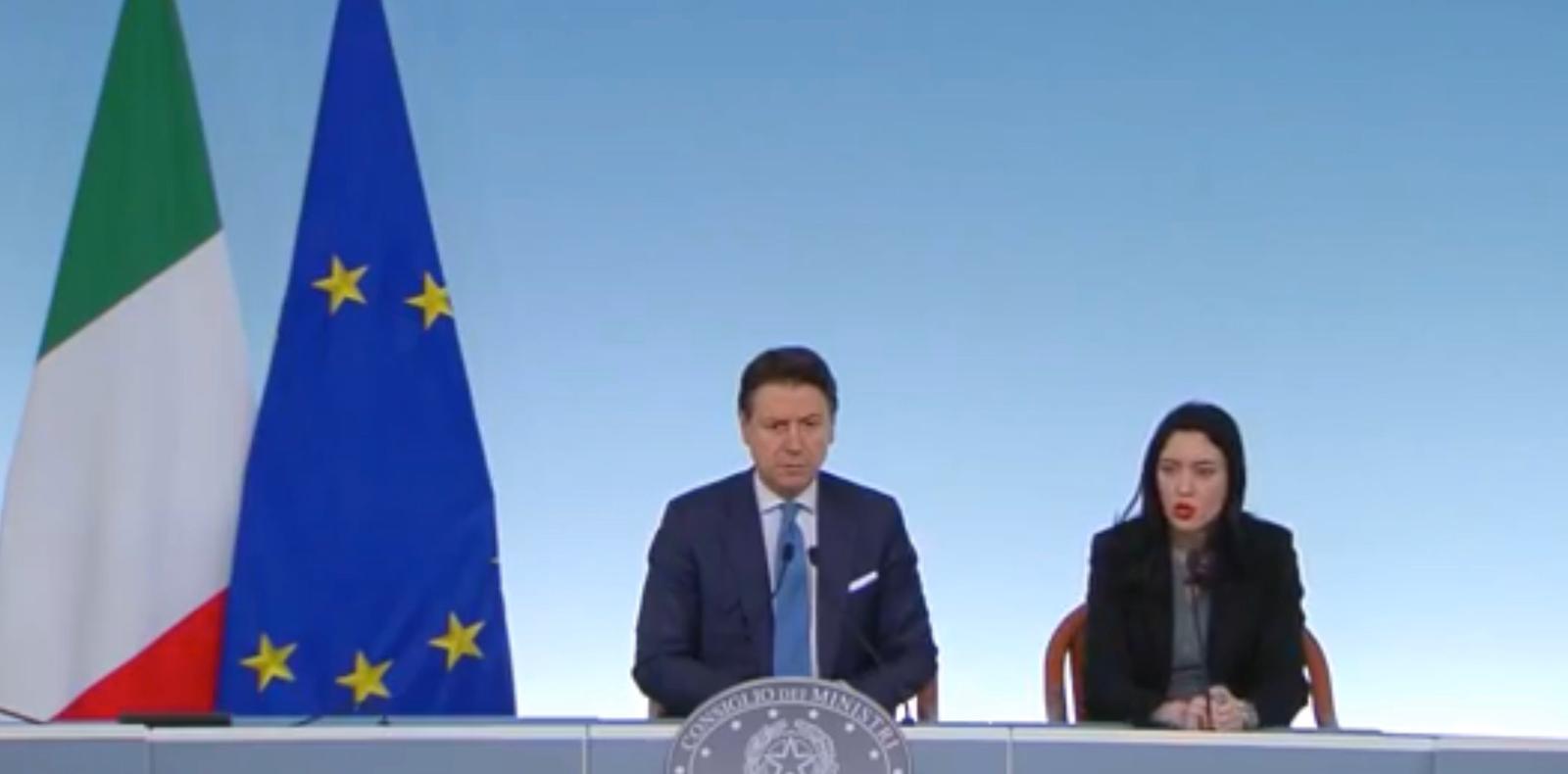 Esami di Stato, ministro firma ordinanza tutti interni, esterno solo