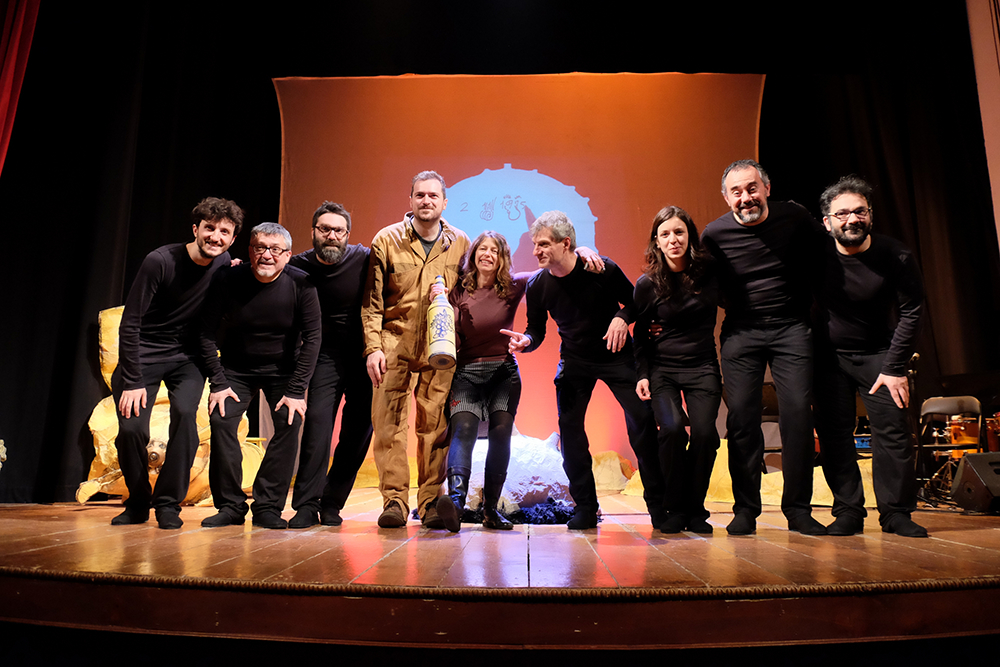 Il piccolo principe e l’aviatore che porta il teatro a casa