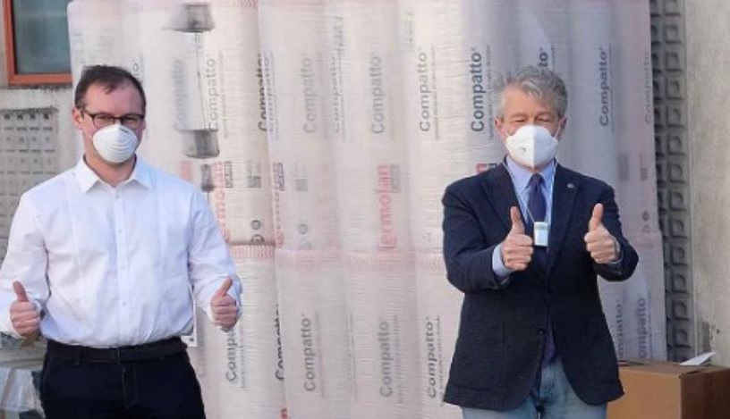 Volontari e Comune, lavoro a ritmo serrato per la consegna delle mascherine