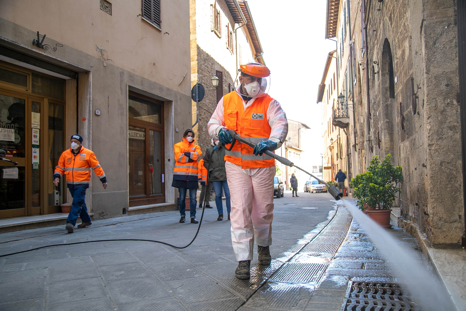 San Giovanni Valdarno: intervento fitosanitario sugli alberi: domattina sarà chiuso viale Giotto