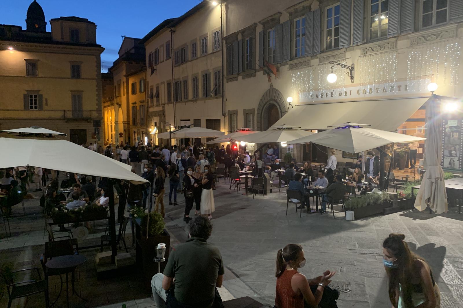 Movida e misure di contenimento del covid-19: servizio straordinario di controllo in centro dei carabinieri