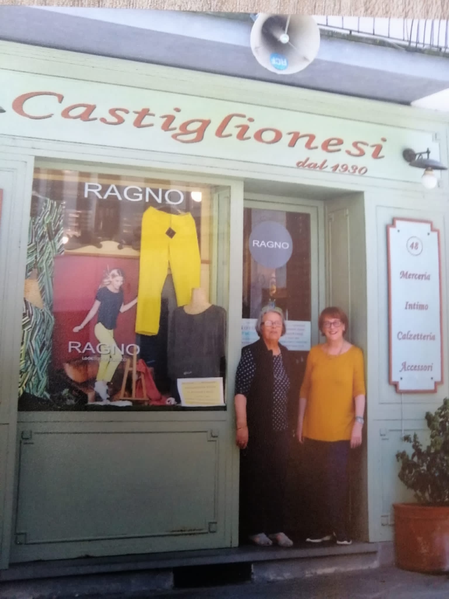 Foiano della Chiana, il negozio “Castiglionesi dal 1930” festeggia i 90 anni