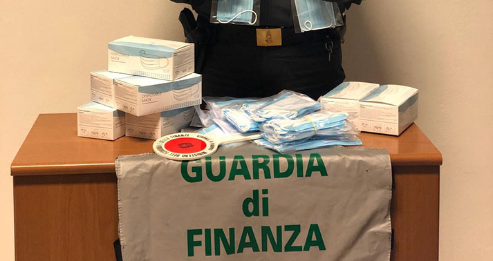 Operazione “Praesidium”, oltre 72mila mascherine sequestrate dalla Guardia di Finanza per frode in commercio