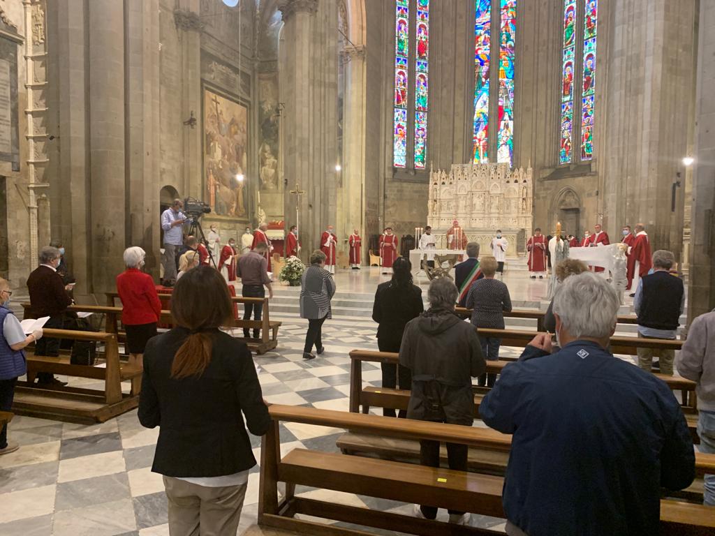 Riaprono le chiese. La “prima” messa dell’arcivescovo in Cattedrale
