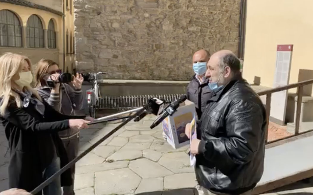“La protesta ‘Risorgiamo Italia’, promossa dall’Associazione Ristoratori Toscani arriva ad Arezzo
