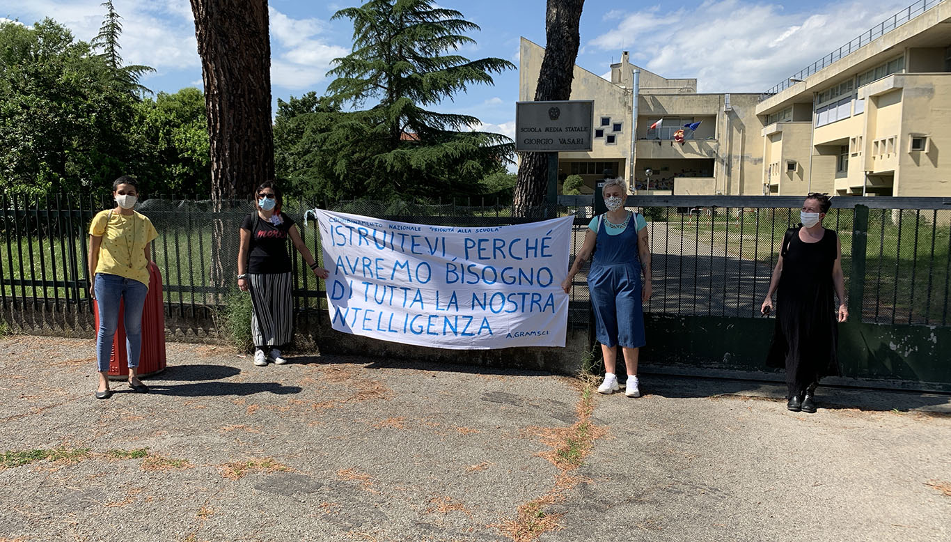 Anche ad Arezzo la manifestazione “Priorità alla scuola”