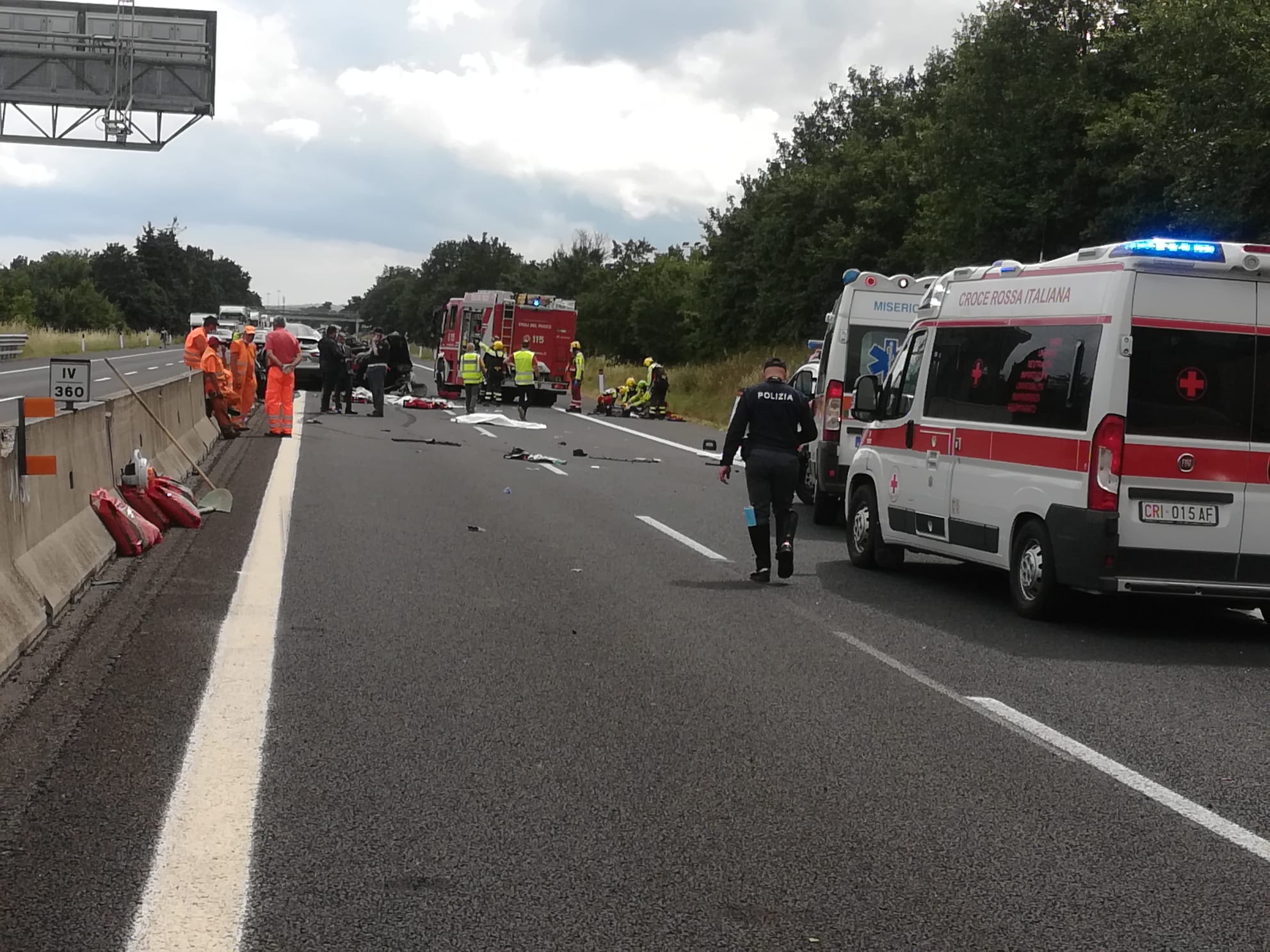 Dramma in A1, padre arrestato. Accusa è omicidio stradale plurimo