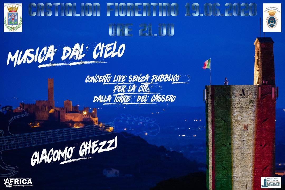 Castiglion Fiorentino, “Musica dal Cielo”. Giacomo Ghezzi, castiglionese doc, chitarrista e maestro di chitarra elettronica, si esibisce dalla Torre del Cassero