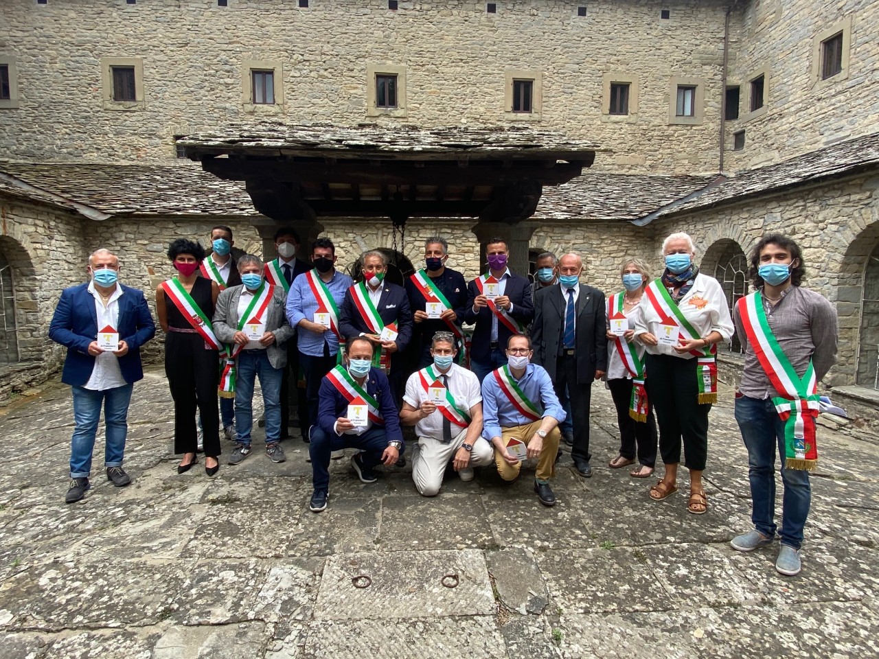 Summit a Chiusi della Verna: la Via di Francesco prende forma tra idee, proposte e nuovi investimenti. Per la prima volta tutti i 26 comuni coinvolti si sono seduti allo stesso tavolo per rendere grande il progetto