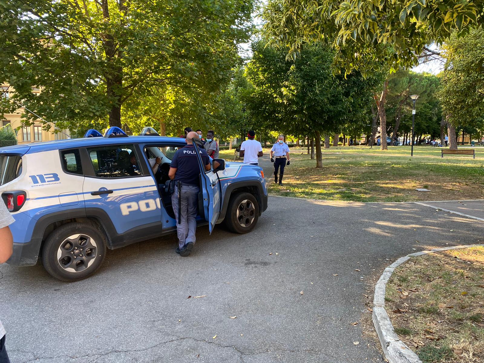 Servizio Straordinario di controllo del territorio realizzato dalla Polizia di Stato per contrastare e reprimere lo spaccio di stupefacente in zona Campo di Marte