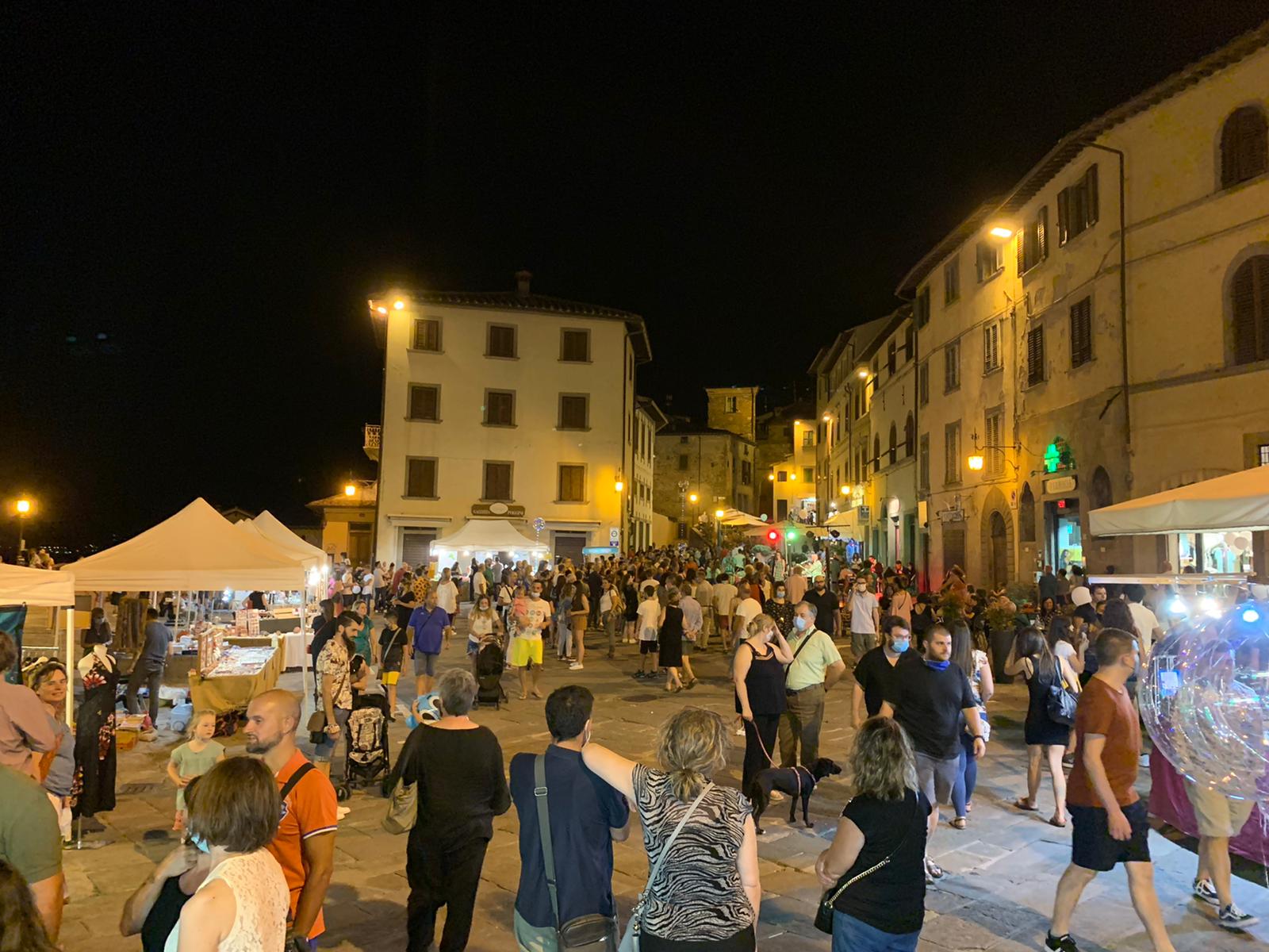 La notte dei desideri ad Anghiari, ecco le immagini
