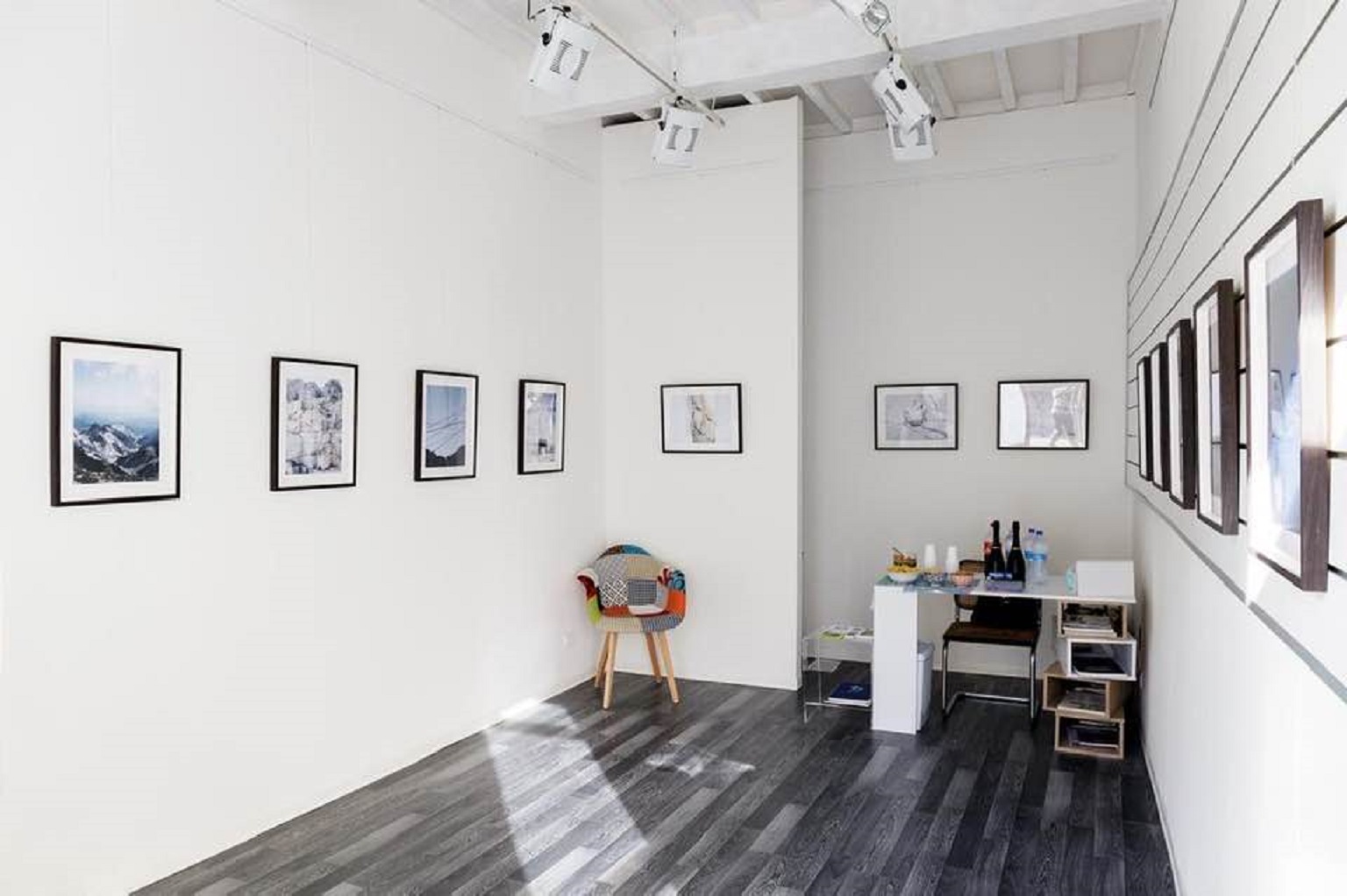 “Evanescenze”, in mostra a Galleria Ambigua le opere del pittore giapponese Tetsuji Endo