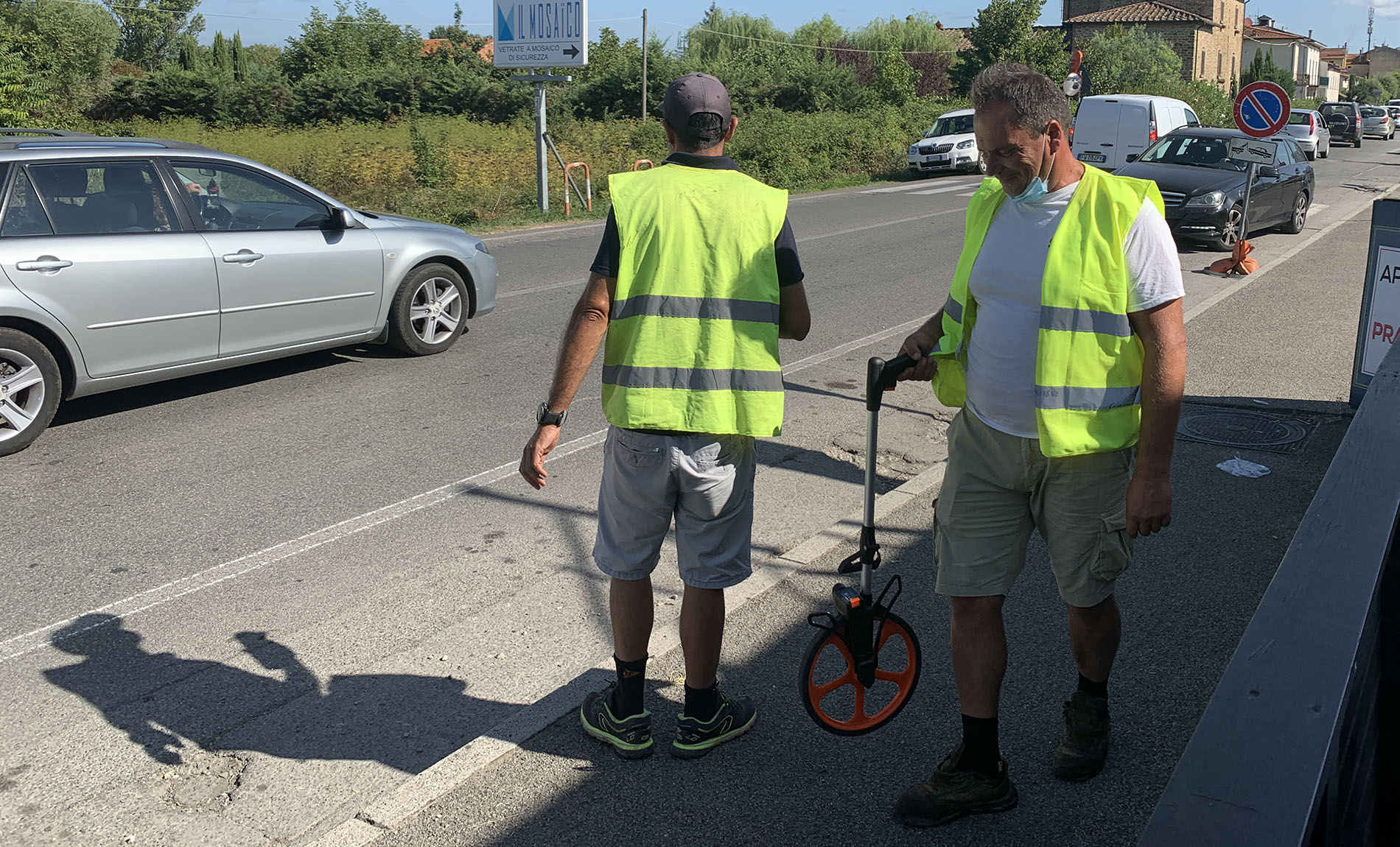 Arezzo “capitale delle buche”: l’interrogazione popolare di Demos