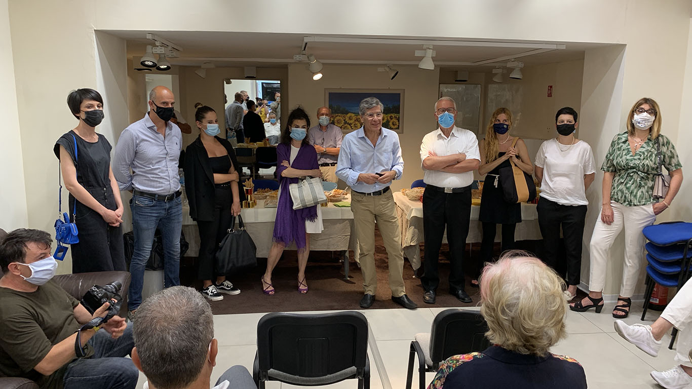 CuriAMO AREZZO: “Giù le mani dalla scuola: per ripartire in presenza del Covid 19 progetti seri e sicuri”