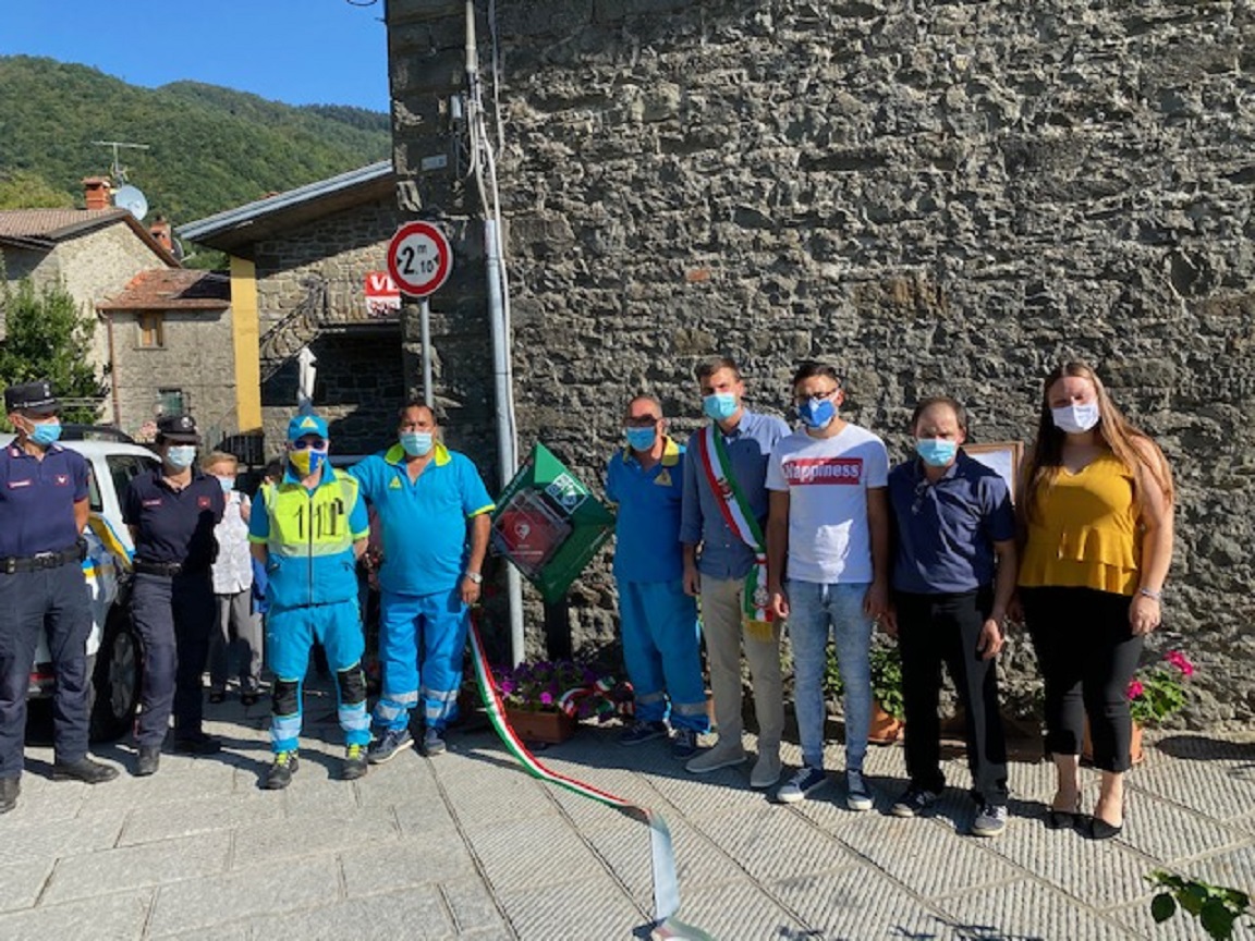 Bibbiena, un nuovo defibrillatore a Pian del Ponte grazie al cuore dei ragazzi del Circolo ACLI  Don Bosco di Serravalle