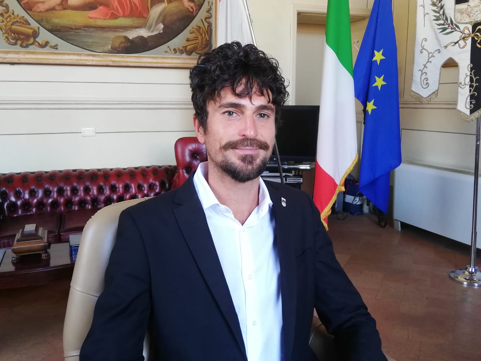 “Fiducia nel sindaco, la burocrazia crescente è un problema reale”