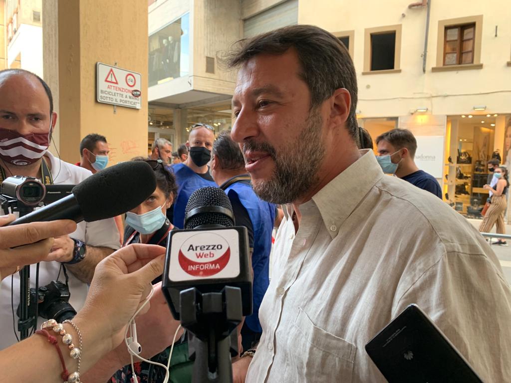 Salvini: “L’obbligo vaccinale non serve, il governo non esageri con i divieti”