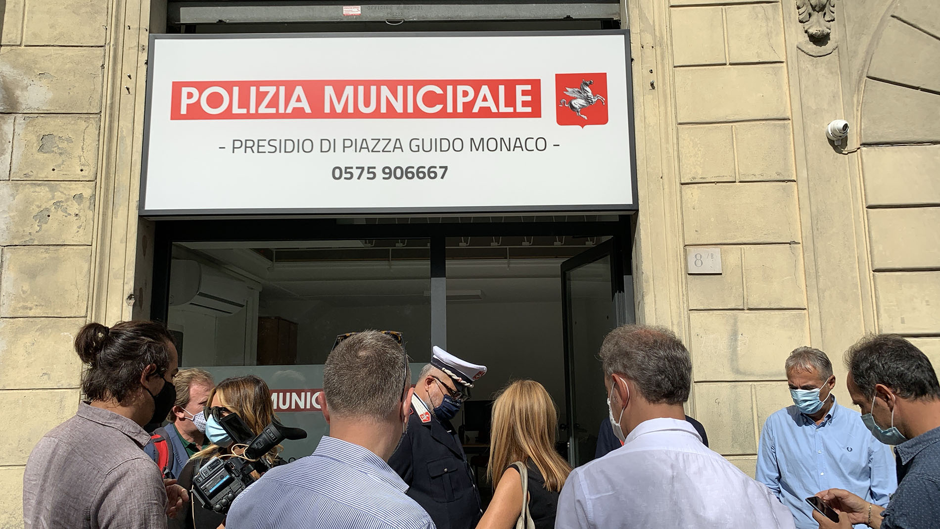 Inaugurato il presidio della Polizia Municipale in piazza Guido Monaco