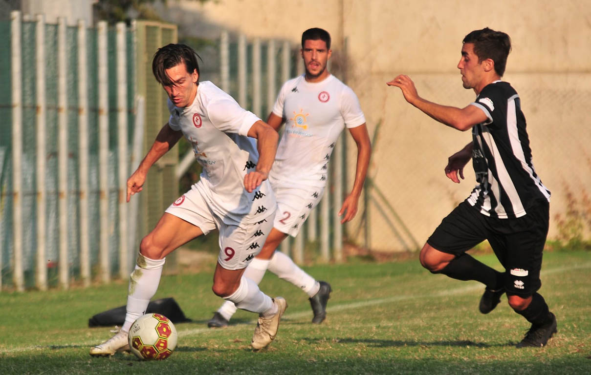 S.S. Arezzo: Allenamento congiunto Arezzo-Pianese 1-1