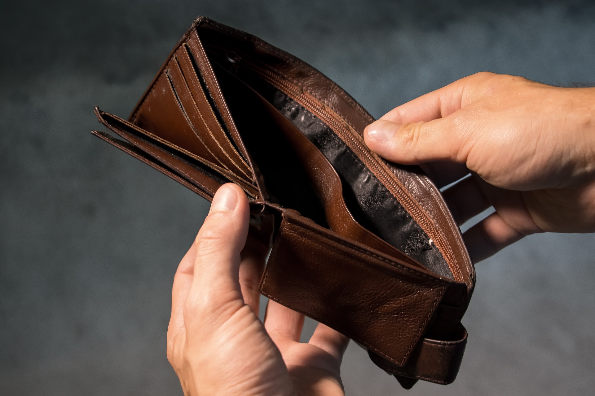 Caritas e Sichem rendono pubblici i dati sulla povertà del Rapporto “Incastrati”