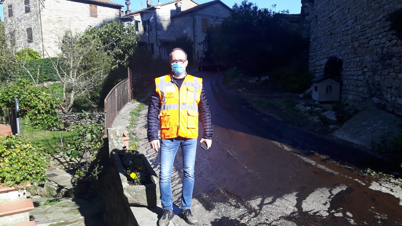 Lavori di asfaltatura a Pierle