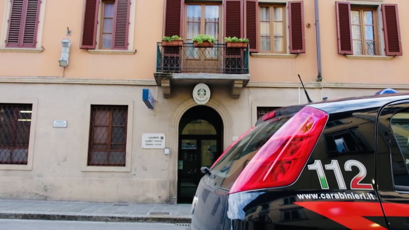 Trentenne tunisina tenta il suicidio, soccorsa dai Carabinieri