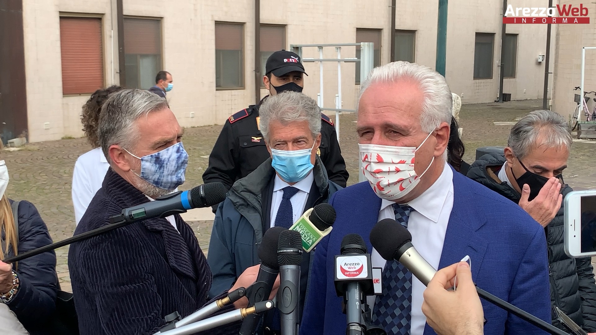 Covid, Giani firma nuova ordinanza: limite a visite in ospedale e stop a gare dilettanti