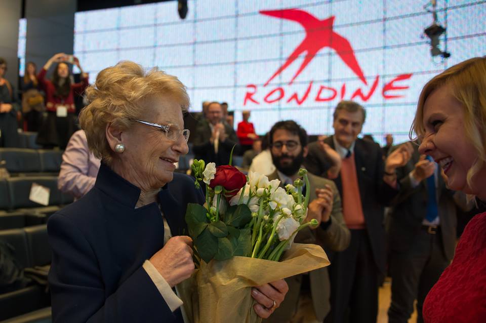 “Grazie Liliana!”: L’ultima testimonianza pubblica di Liliana Segre alle scuole italiane e ai giovani del mondo da Rondine Cittadella della Pace
