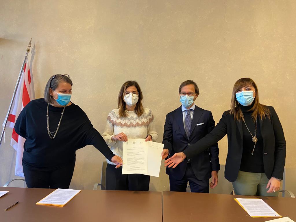 Raccolta rifiuti, firmato il Protocollo d’intesa tra Comune – Sei Toscana e Associazione Progetto Cittadini Attivi Aps – Angeli del Bello