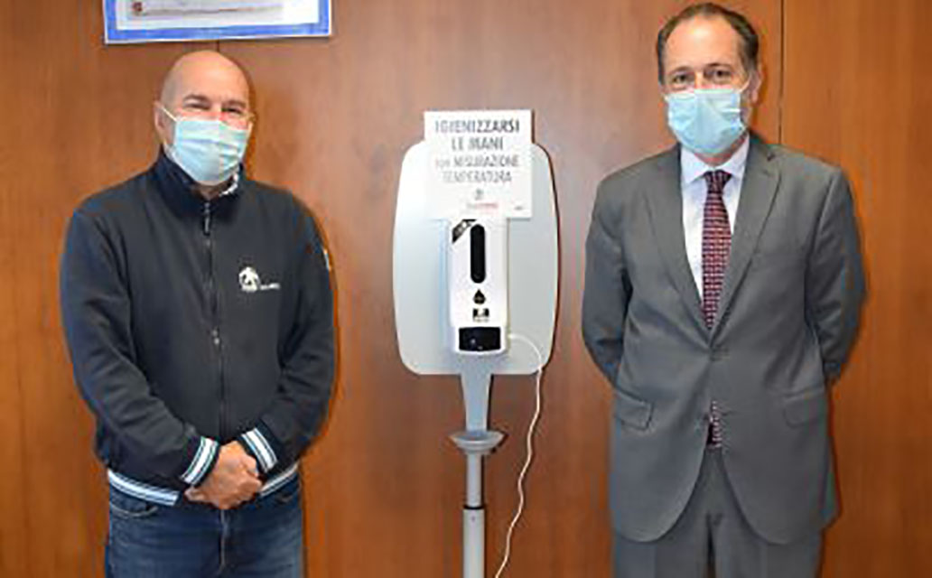 Controllo agli ingressi degli Uffici della Polizia di Stato