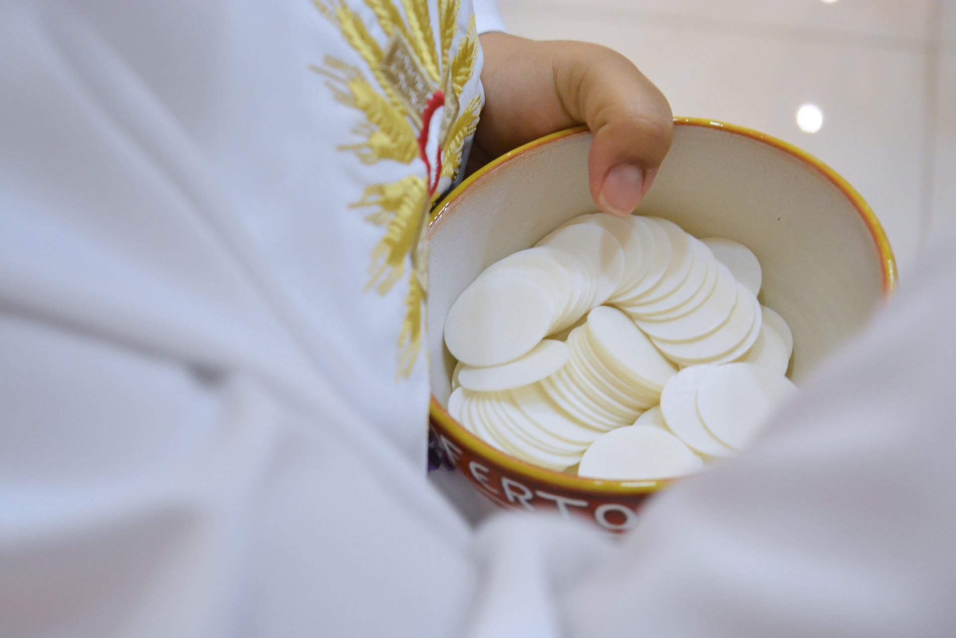 I sacerdoti di Bibbiena e Soci hanno rinunciato a celebrare i sacramenti di Cresime e Comunioni