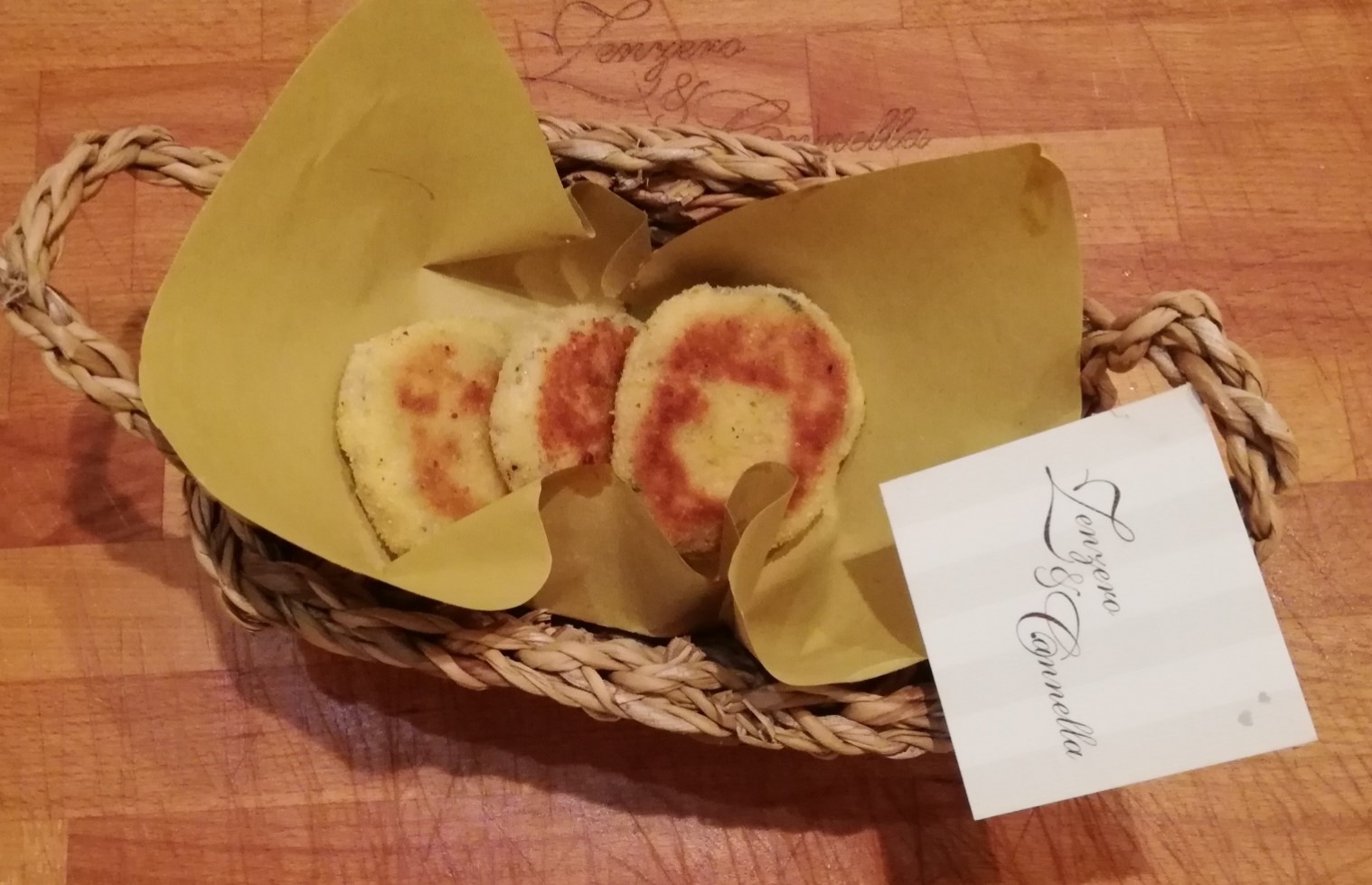 Focaccine croccanti dal cuore morbido di patate e vitello