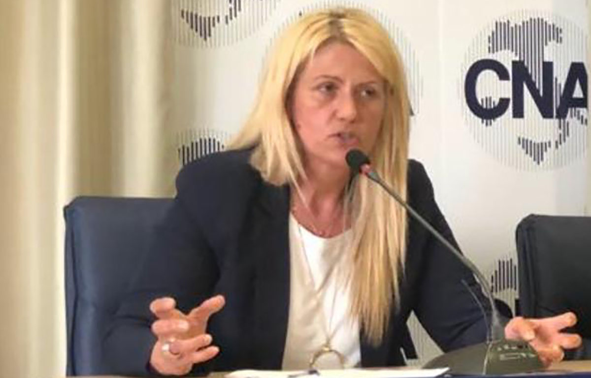 Lorenza Ricci: “Perché i fotografi sono esclusi dai contributi a fondo perduto?”