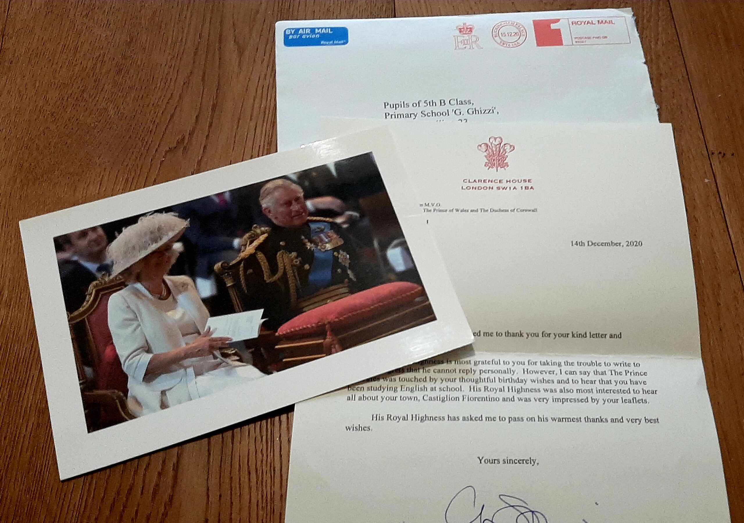 Il Principe Carlo d’Inghilterra risponde agli studenti castiglionesi