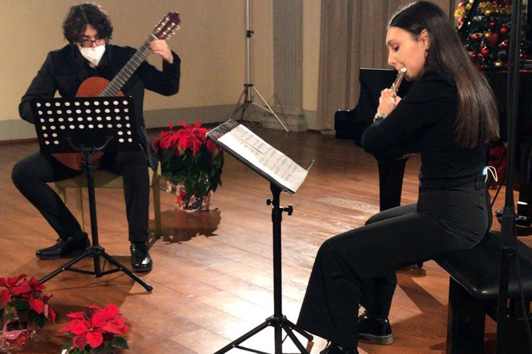 “Vicini con la musica”, un concerto natalizio digitale per il Liceo Musicale
